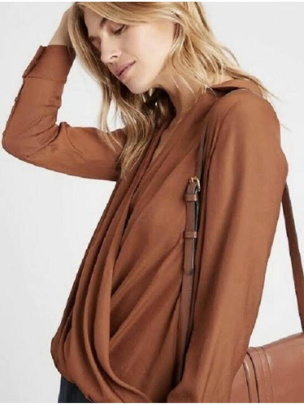 BANANA REPUBLIC NWT WOMENS SOFT SATIN WRAP-EFFECT TOP IN RUST BROWN-MEDIUM